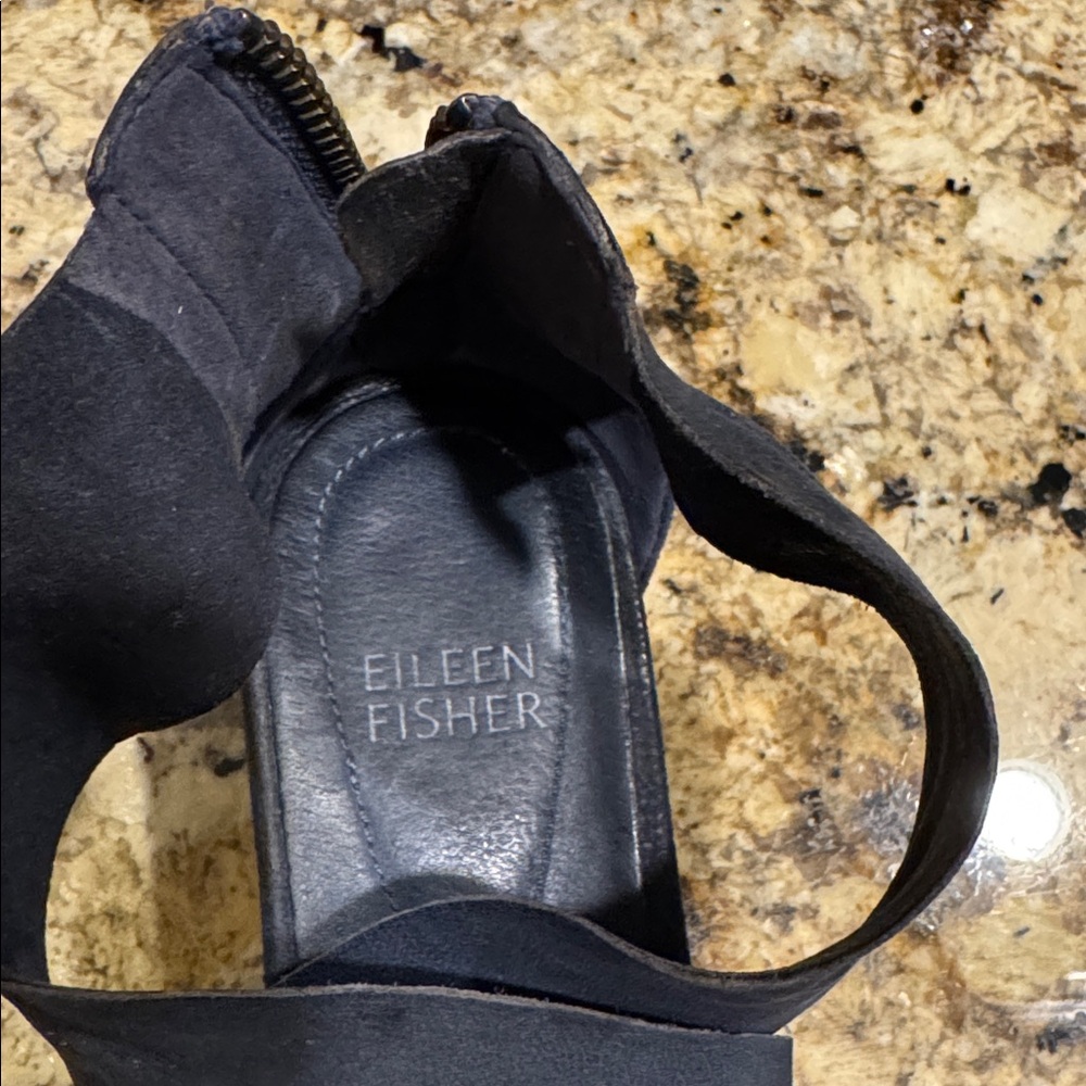 Eileen Fisher Dark Blue Sport Sandals with Crisscross Straps - Picture 5 of 5